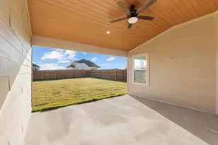 121 Keswick St, Liberty Hill, TX 78642 - Photo 31