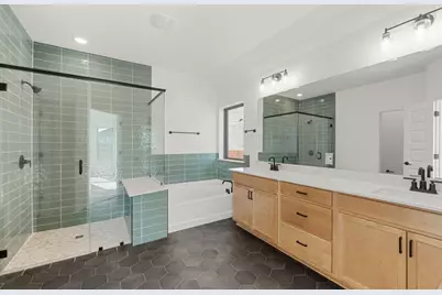 121 Keswick Street, Liberty Hill, TX 78642 - Photo 13