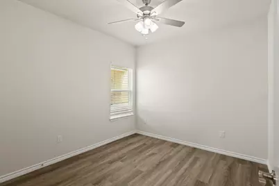 506 Whirlaway Drive #B, Jarrell, TX 76537 - Photo 5