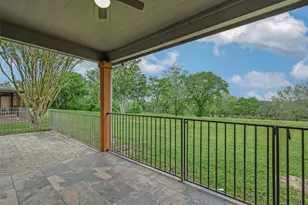 539 Colovista Pkwy, Bastrop, TX 78602 - Photo 17