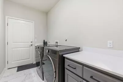 5720 Baythorne Drive, Austin, TX 78747 - Photo 13