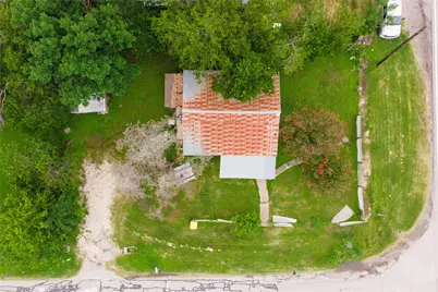 310 E Parsons Street, Manor, TX 78653 - Photo 5