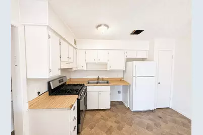 2301 Mission Hill Drive #102, Austin, TX 78741 - Photo 9