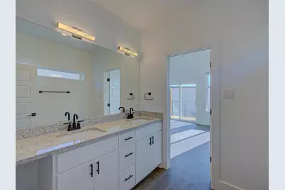 20507 Bonanza Street #B, Lago Vista, TX 78645 - Photo 31