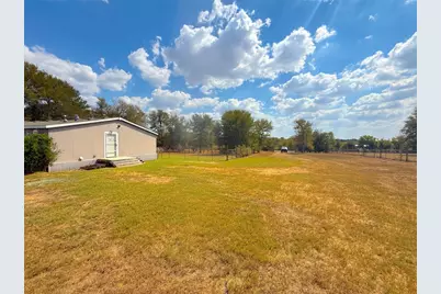 3063 County Road 484, Elgin, TX 78621 - Photo 9