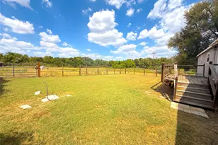 3063 Co Rd 484, Elgin, TX 78621 - Photo 29