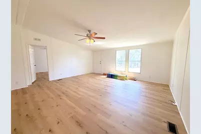 3063 County Road 484, Elgin, TX 78621 - Photo 11