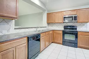 7705 Pebble Creek Dr, Georgetown, TX 78628 - Photo 5