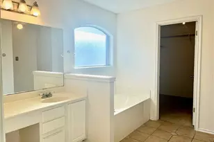 16831 Bailey Jean Dr, Round Rock, TX 78681 - Photo 9