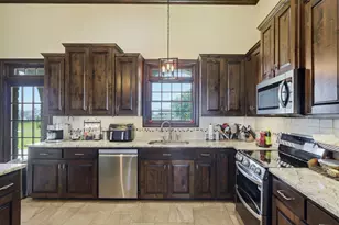 701 Co Rd 107, Georgetown, TX 78626 - Photo 13