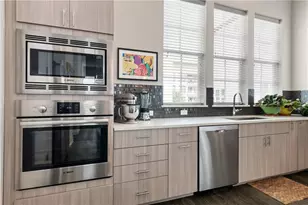 1305 Town Creek Dr, Austin, TX 78741 - Photo 11
