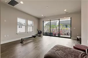 1305 Town Creek Dr, Austin, TX 78741 - Photo 21