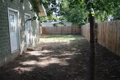 906 Haysel Street, Bastrop, TX 78602 - Photo 3