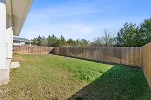 316 Insider Loop, Elgin, TX 78621 - Photo 31