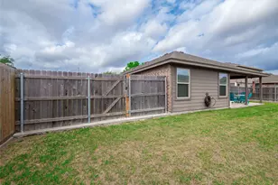 614 Lantana Ave, Lockhart, TX 78644 - Photo 27