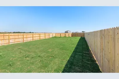 140 Green Berets Bend, Jarrell, TX 76537 - Photo 23