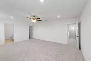 140 Green Berets Bnd, Jarrell, TX 76537 - Photo 13