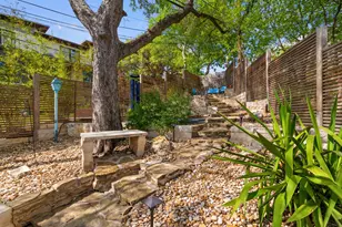 1006 Avondale Rd, Austin, TX 78704 - Photo 17