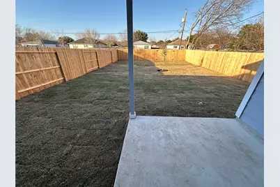 810 E Baxter Street E #A & B, Seguin, TX 78155 - Photo 11