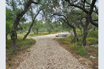 4400 Hilliard Road, San Marcos, TX 78666 - Photo 9