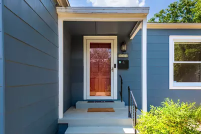 811 E 45th Street, Austin, TX 78751 - Photo 3