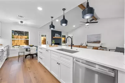 2404 Monarch Drive, Austin, TX 78748 - Photo 11