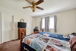 14003 Valley Grove Dr, Houston, TX 77066 - Photo 23