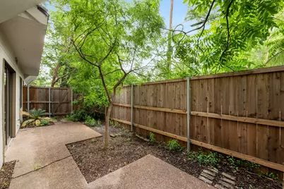 409 E 38th Street #101, Austin, TX 78705 - Photo 23
