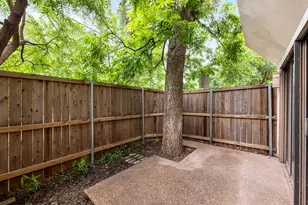 409 E 38th St, Austin, TX 78705 - Photo 25
