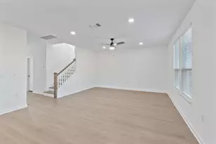 109 Adlai Ave, Georgetown, TX 78633 - Photo 9