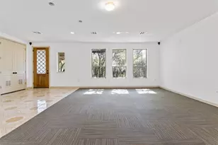 201 Laurel Ln, Spicewood, TX 78669 - Photo 9