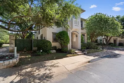 3906 Gaines Court, Austin, TX 78735 - Photo 3