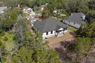 137 N Pohakea Dr, Bastrop, TX 78602 - Photo 39
