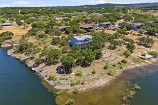 2406 Patriot Dr, Lago Vista, TX 78645 - Photo 5