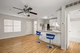 1013 W 23rd St, Austin, TX 78705 - Photo 5