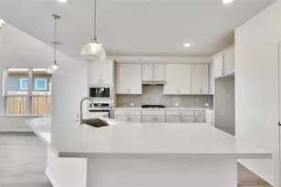 105 Greinert Dr, Taylor, TX 76574 - Photo 5