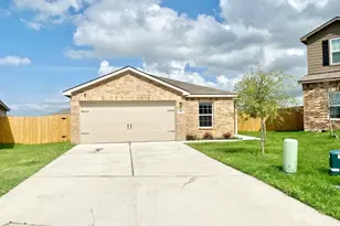 701 Yearwood Ln, Jarrell, TX 76537 - Photo 1