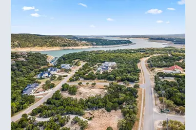 17620 Hunters Hollow, Jonestown, TX 78645 - Photo 3