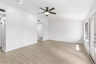 21107 Highland Lake Dr, Lago Vista, TX 78645 - Photo 19