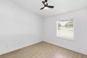21107 Highland Lake Dr, Lago Vista, TX 78645 - Photo 11