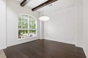 112 Bastrop Dr, Georgetown, TX 78628 - Photo 9