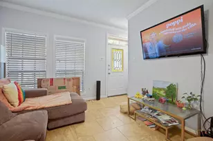 715 W 22 1/2 St, Austin, TX 78705 - Photo 1