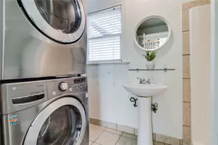 1105 W 43rd St, Austin, TX 78756 - Photo 13