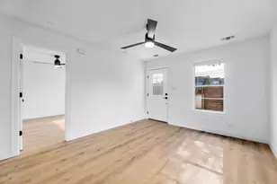 306 W Stassney Ln, Austin, TX 78745 - Photo 15