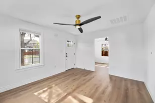 306 W Stassney Ln, Austin, TX 78745 - Photo 5