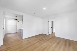 306 W Stassney Ln, Austin, TX 78745 - Photo 13