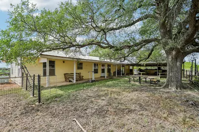 3200 Cattlemens Row, Lockhart, TX 78644 - Photo 19