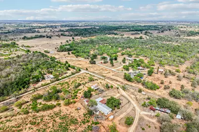 3200 Cattlemens Row, Lockhart, TX 78644 - Photo 3