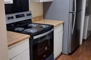 10001 Parliament House Rd, Austin, TX 78729 - Photo 5