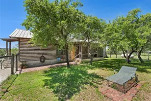 496 Middleton Rd, Spicewood, TX 78669 - Photo 5